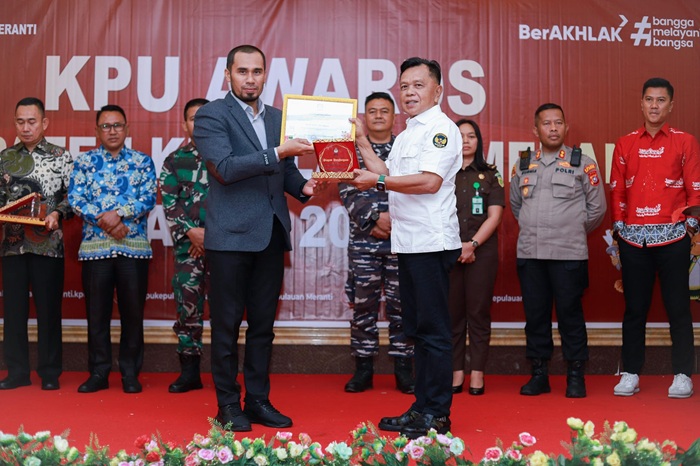 Apresiasi KPU Awards, Pemkab Meranti Terima Penghargaan Dukungan Kelancaran