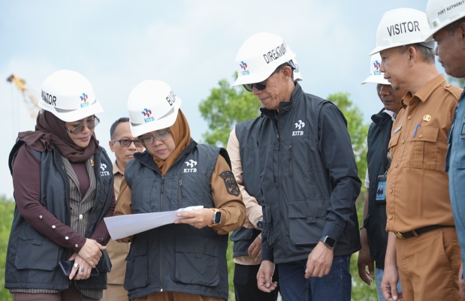 Bupati Afni dan Anggota DPR RI Iyeth Bstami Tinjau KITB, Dorong Investasi dan Genjot PAD Siak