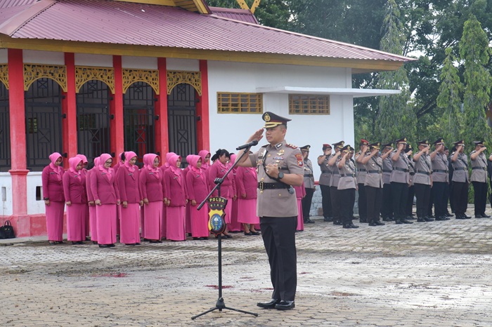 Polres Pelalawan Ziarah dan Tabur Bunga di Taman Makam Pahlawan, Rangkaian Giat HUT Bhayangkara ke-79