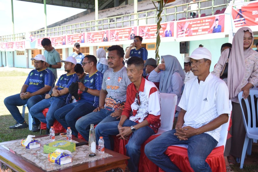 Bupati Kasmarni Resmi Tutup Turnamen Penalty Cup Antar Instansi