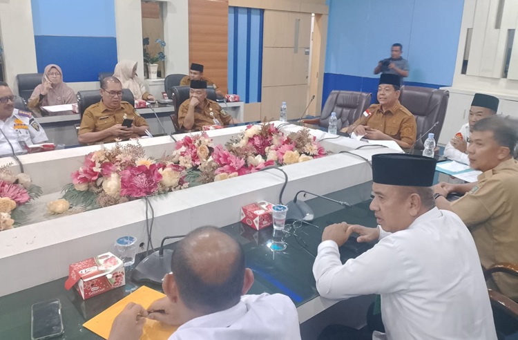 Sejarah Baru, Jemaah Haji Rohul 2025 Berangkat Perdana dari Bandara Tuanku Tambusai