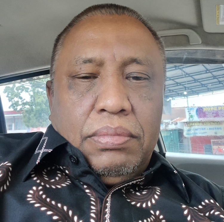 Mestikah Alumni Menjadi Rektor?
