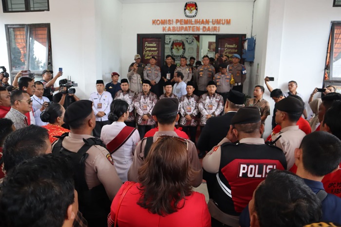 Berikan Penjagaan Selama 3 Hari, Polres Dairi Pastikan Proses Pendaftaran di KPU Berjalan Aman dan Lancar