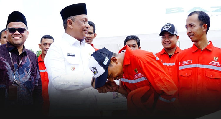 Bupati Rohul Anton Serahkan Bantuan Z-Auto BazNas, 13 Mustahiq Naik Kelas Menuju Kemandirian Ekonomi