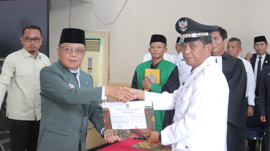 Bupati Asmar Lantik 38 Pejabat, Perkuat Kinerja Birokrasi Meranti