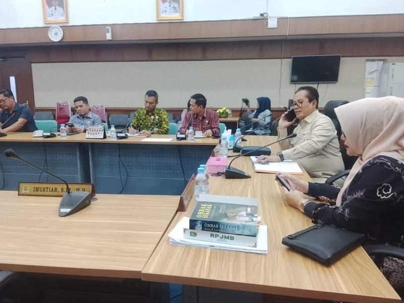 Komisi III DPRD Riau Telusuri Jejak Saham Yayasan Riau Makmur di PT Riau Pos,