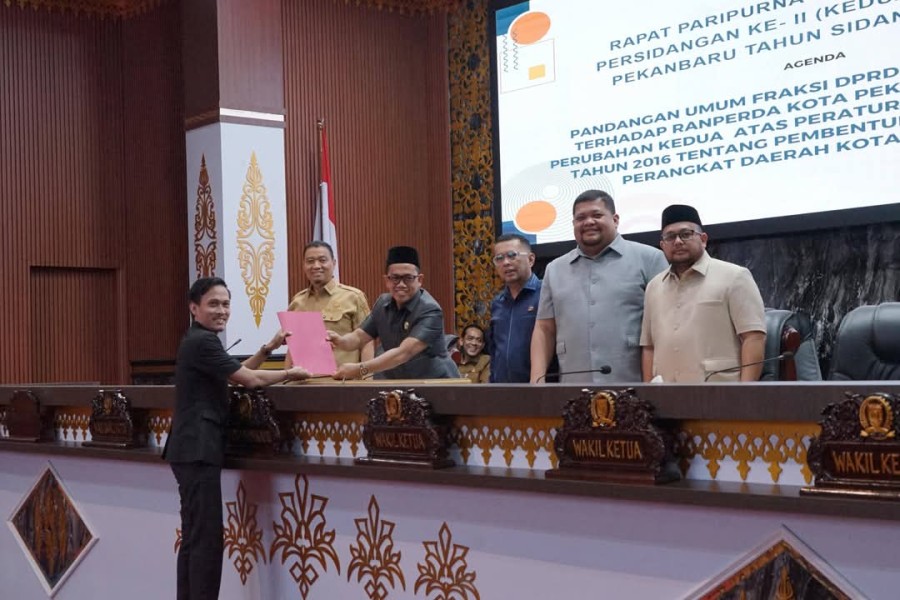Fraksi DPRD Pekanbaru Soroti Efektivitas OPD dalam Paripurna Ranperda Perubahan Perangkat Daerah