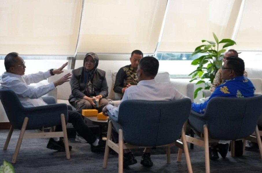 Bupati Siak Temui Menko Pangan, Bahas Penguatan Ketahanan Pangan dan Kampung Nelayan