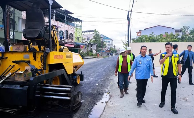 Target 100 KM, Pemko Pekanbaru Genjot Perbaikan Jalan, 42 Km Jalan Rusak Ditargetkan Mulus Tahun Ini