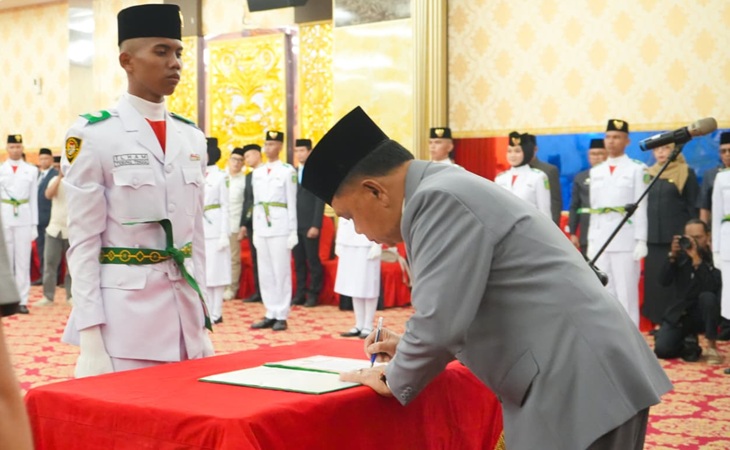 Paskibra Meranti Dikukuhkan, Asmar Tekankan Nasionalisme dan Tanggung Jawab