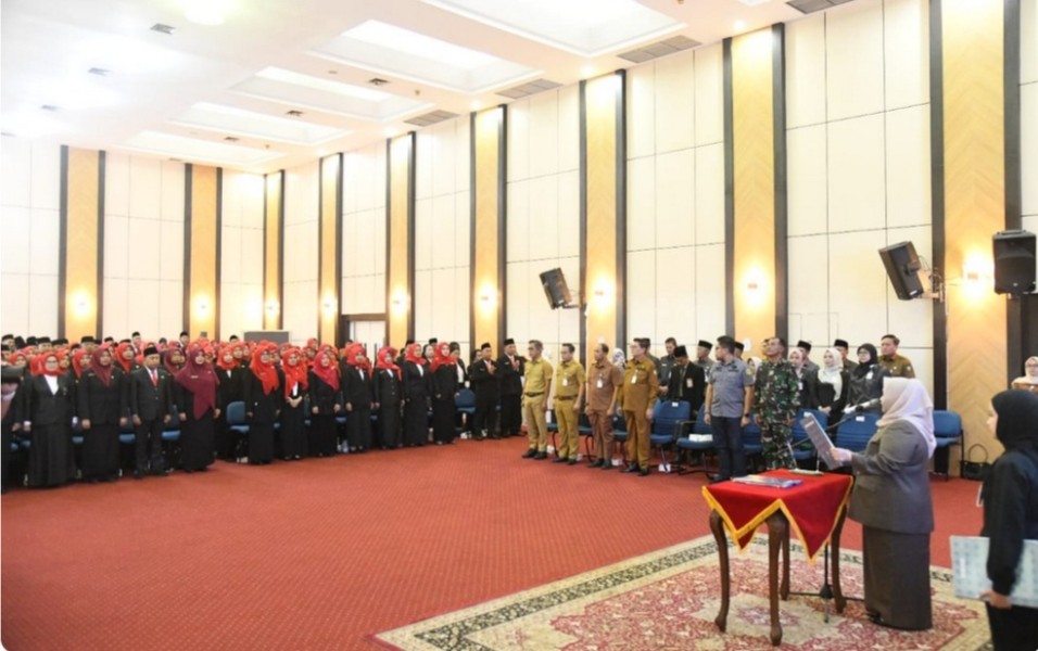 215 Kepala Sekolah Dilantik, Kasmarni Ancam Sanksi Tegas Pelaku Kecurangan PPDB