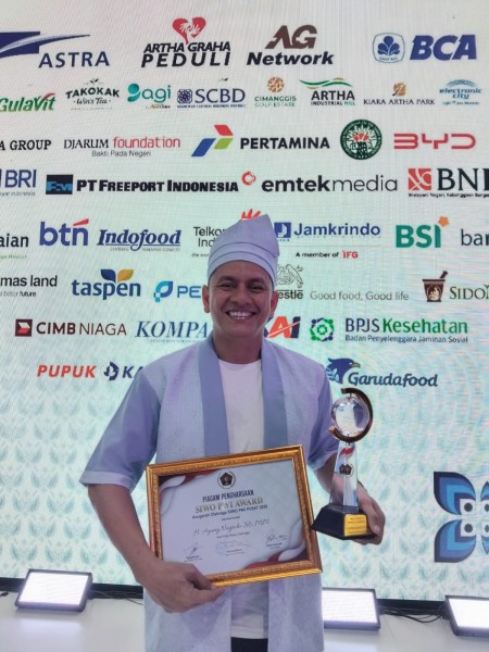 Konsisten Bangun Olahraga Berkelanjutan, Walikota Pekanbaru Raih SIWO PWI Award 2026
