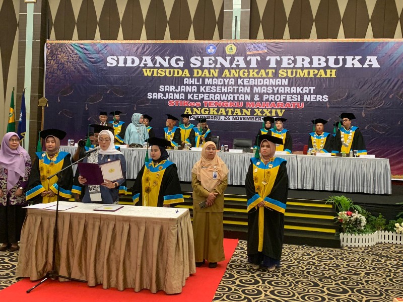 Stikes Tengku Maharatu Pekanbaru Wisuda 493 Sarjana Baru