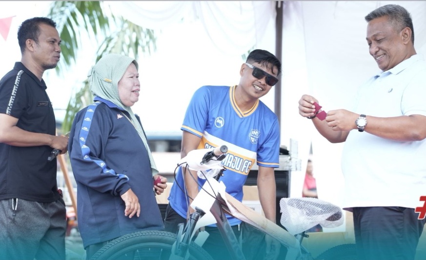 HUT ke-22 Desa Suka Maju Meriah, Bupati Rohul Siap Dukung Pembangunan Kantor Desa