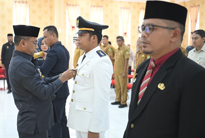 Lantik Dua Pejabat Administrator, Sekda Rohil Tegaskan Profesionalisme dan Responsivitas Pelayanan Publik