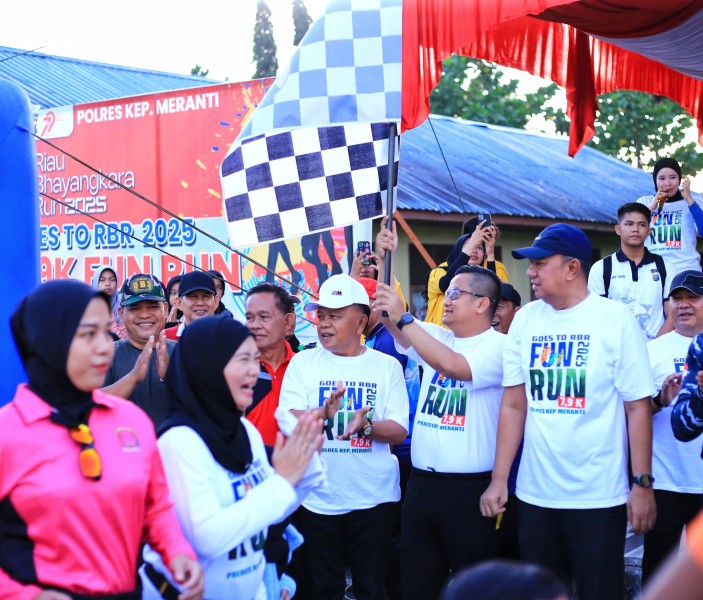 Lepas Fun Run 7,9K, Bupati Ajak Masyarakat Meranti Sukseskan Riau Bhayangkara Run 2025