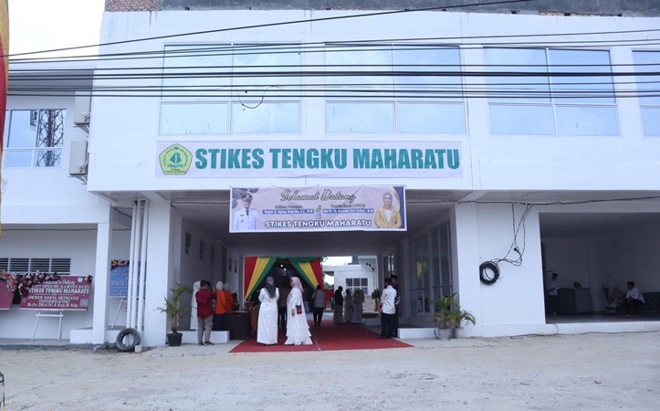 Jelang Jadi Universitas, Stikes Tengku Maharatu Resmikan Gedung Baru
