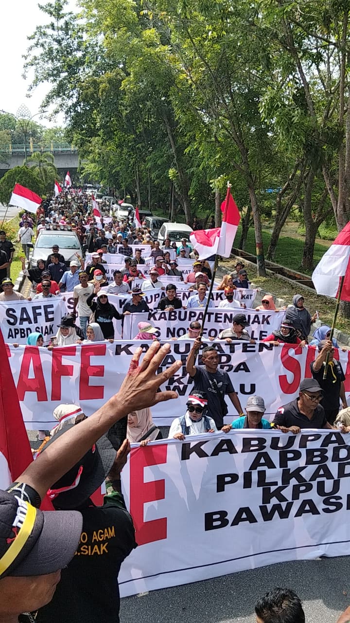 Gerakan Masyarakat Siak di KPU dan Bawaslu, Tolak PSU Jilid Dua dan Mendesak Pelantikan Bupati Terpilih