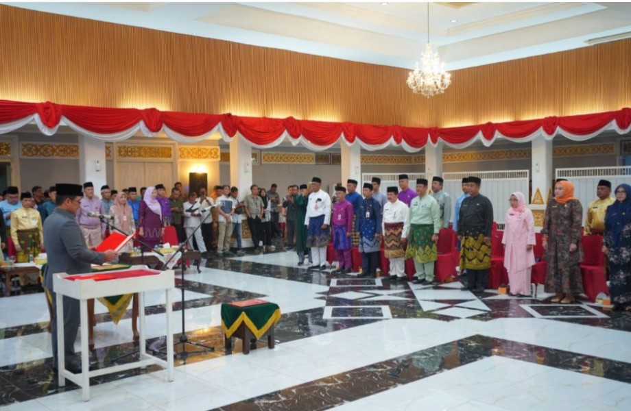 Sekdaprov Riau Lantik Sejumlah Pejabat Eselon II, Banyak Jabatan Tak Sesuai Keahlian