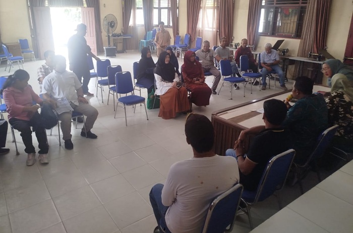 Pj Kades Karya Indah Mediasi Sengketa Lahan Guru-Guru Dengan Yayasan Santa Maria