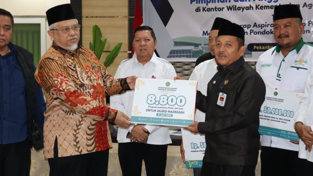Komisi VIII DPR Serap Aspirasi Guru Madrasah, Salurkan 8.800 PIP dan Bantuan Pesantren di Riau