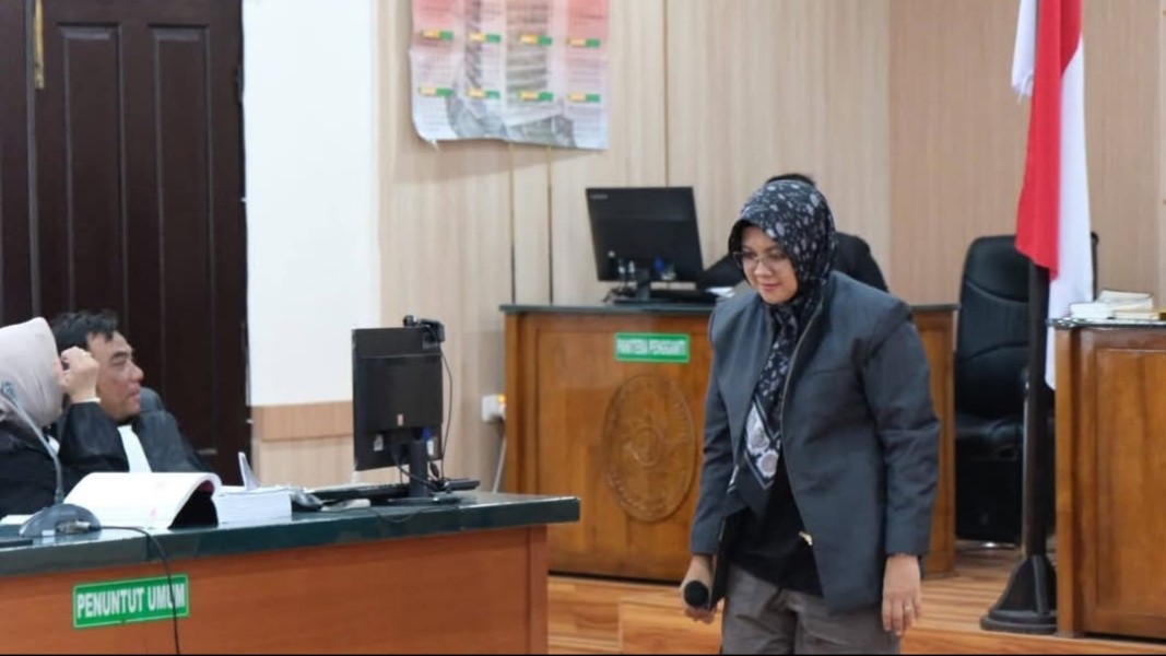 Air Mata dan Ketegasan di Ruang Sidang,  Bupati Siak Afni Zulkifli Bongkar Akar Konflik Tumang-PT SSL