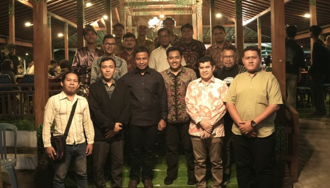 Bupati Kampar Lantik Pengurus IPRY Komisariat Kampar di Yogyakarta