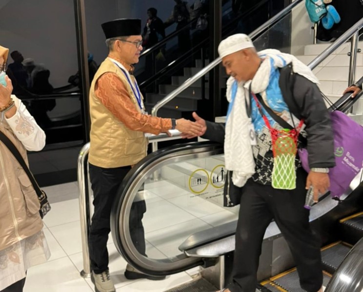 444 Jemaah Haji Pekanbaru dan Siak Tiba di Tanah Air