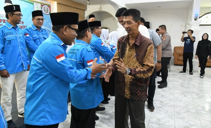 Bupati Bengkalis Kukuhkan Kepengurusan IKA YPPI Periode 2025-2027