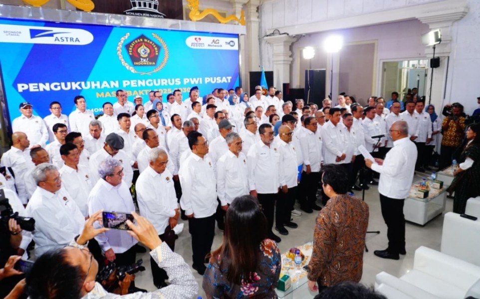 PWI Pusat 2025–2030 Resmi Dikukuhkan, Menkomdigi Meutya Hafid : PWI Wajib Jadi Rumah Aman dan Produktif bagi Wartawan