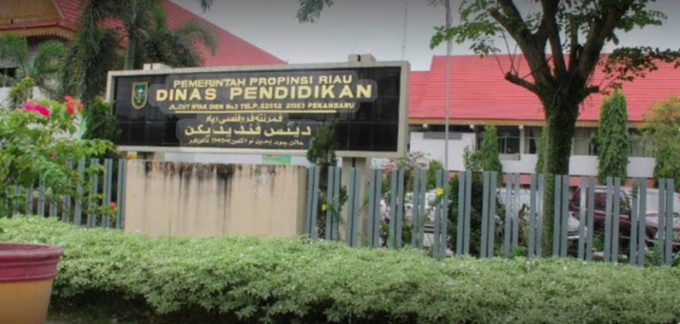 821 Guru Berebut 69 Kursi Kepsek