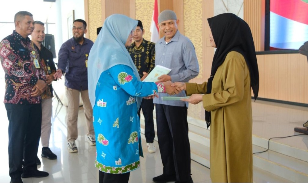 Tuntas Setelah 20 Tahun, Warga Balaikayang Terima Sertifikat Hak Milik