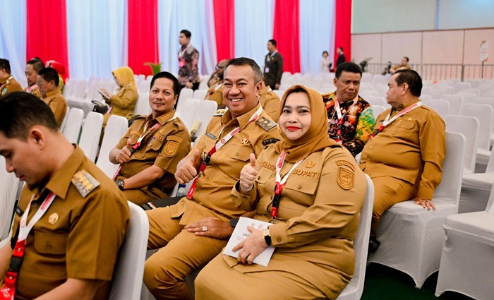 Bupati Kasmarni Ikuti Sarasehan Nasional Bahas Tantangan Geopolitik dan Penguatan Ideologi Pancasila