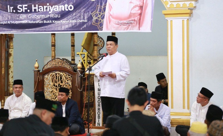 Warga Dumai Keluhkan Infrastruktur dan Perluasan Masjid, Ini Janji Plt Gubri di Safari Ramadhan 1447H