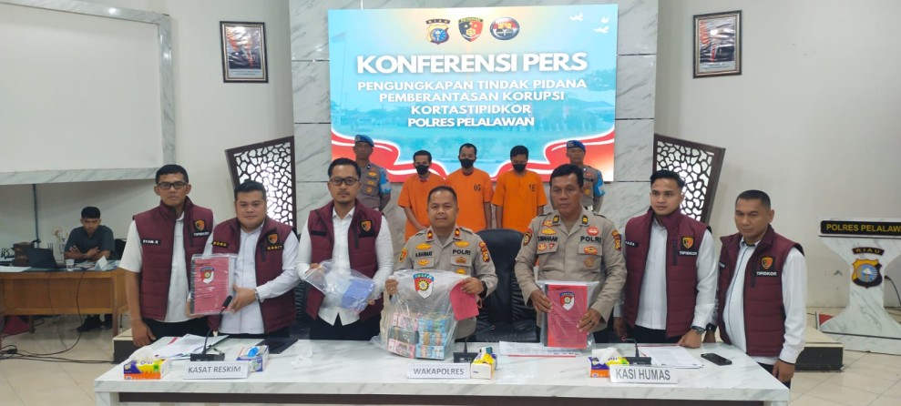 Korupsi Dana Peremajaan Sawit Rp1,2 Milyar, Tiga Pengurus KUD Karya Bersama Ditahan Polres Pelalawan