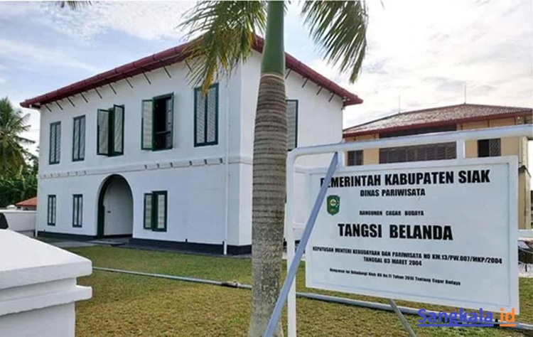 Kemenbud Turun ke Siak Terkait Tangsi Belanda Ambruk, Bupati Dorong Revitalisasi Tiga Cagar Budaya