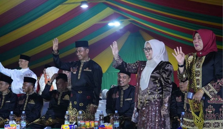 Ahmad Yuzar Hadiri Pembukaan MTQ Riau, Suntik Semangat Kafilah Kampar.