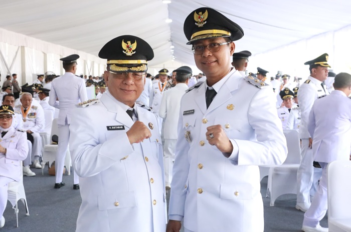 H.Bistamam-Jhony Charles Resmi Dilantik Jadi Bupati dan Wakil Bupati Rohil, Presiden RI : Kita Pelayan Rakyat