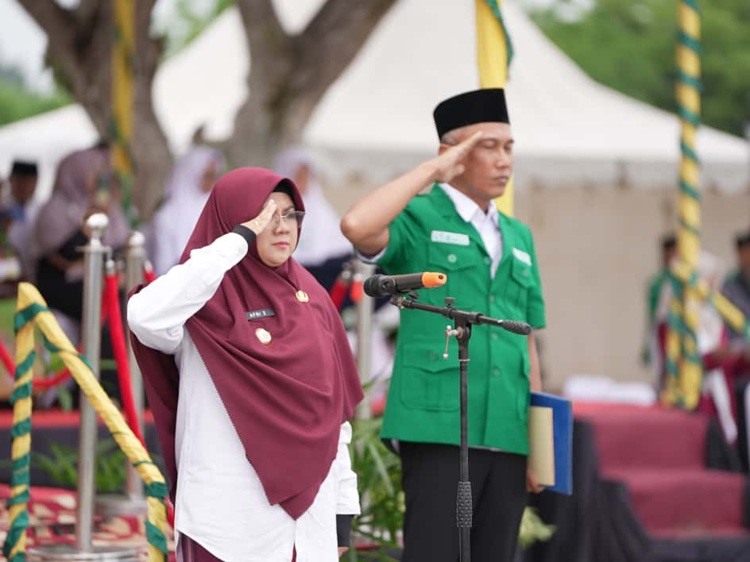 Upacara Hari Santri Ala Bupati Siak Afni Zulkifli