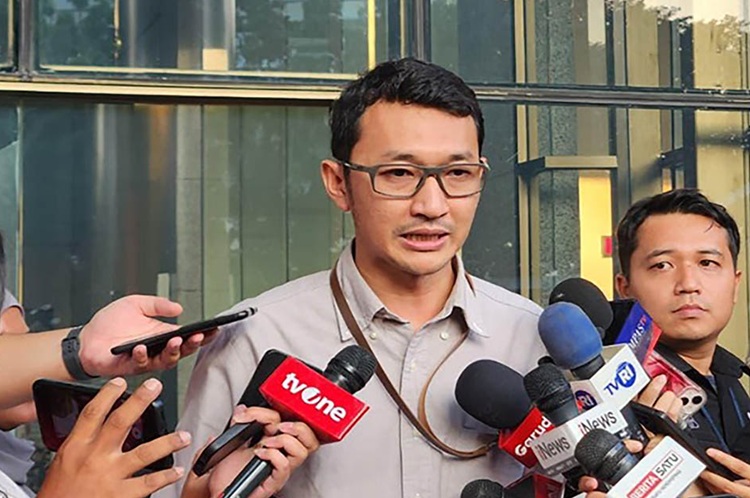 KPK Sita Uang Tunai dari Rumah Plt Gubernur Riau SF Hariyanto