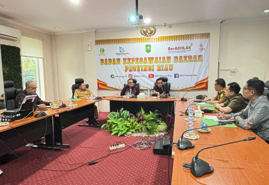 Bupati Asmar Pastikan Seleksi Pejabat Tinggi Pratama Objektif dan Transparan