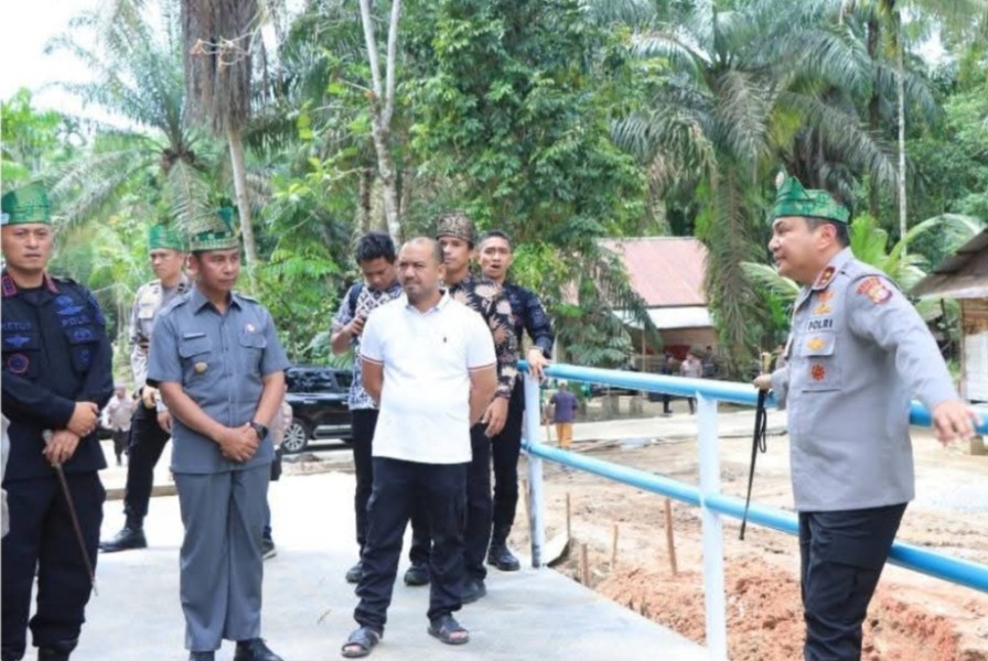 Pembangunan Jembatan Presisi Polri di Desa Lubuk Agung, Simbol Sinergi Polri dan Pemda