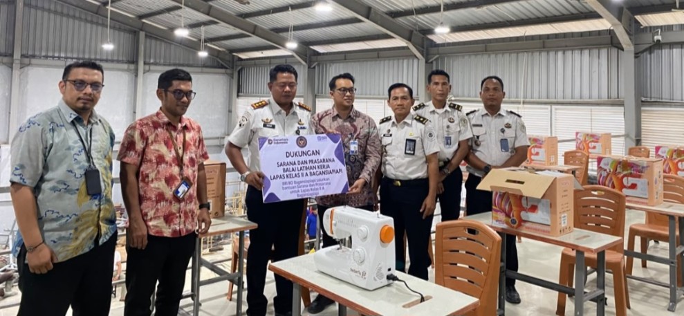 BRI Serahkan 9 Mesin Jahit untuk Pembinaan WBP Lapas Bagansiapiapi