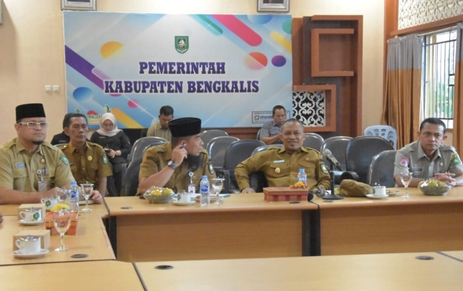Wabup Bagus Santoso Ikuti Rapat Percepatan Pembentukan Koperasi Merah Putih