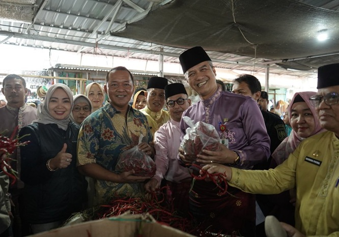 Pemprov Riau Sidak Pasar Jelang Ramadan, Telur dan Ayam Terjadi Kenaikan Harga