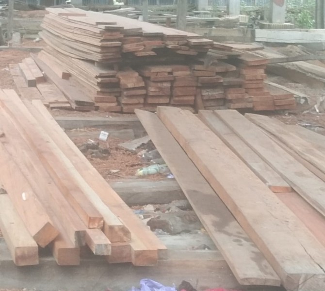 Galangan Kapal Asiong di Selatpanjang Diduga Gunakan Kayu Ilegal