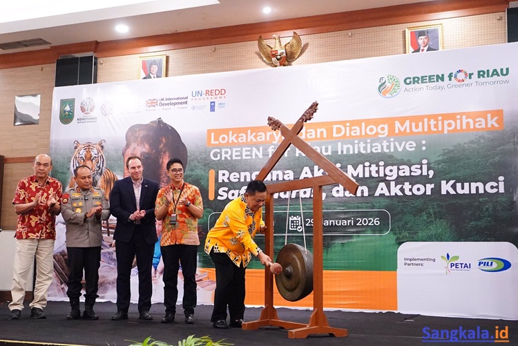 Plt Gubernur Riau Buka Lokakarya Green for Riau Initiative, Tegaskan Komitmen Mitigasi Iklim