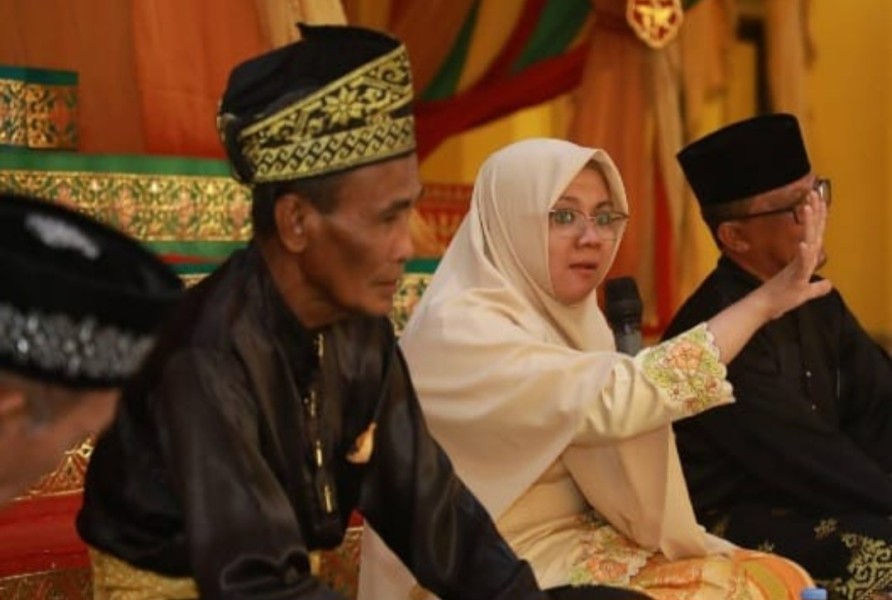 Ketum MKA LAMR Siak Wafat, Bupati Afni Sampaikan Duka Mendalam