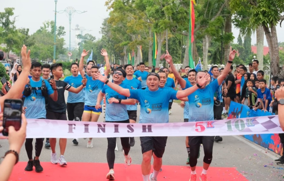 Ribuan Peserta Fun Run 10K dan 5K Bersama Kapolda Riau Meriahkan HUT ke-26 Siak