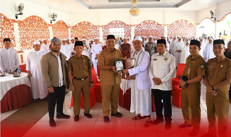 Hadiri Silaturahmi Akbar Jamaah Haji Rohul 2025, Bupati : Jadikan Wadah Mempererat Ukhuwah Islamiah